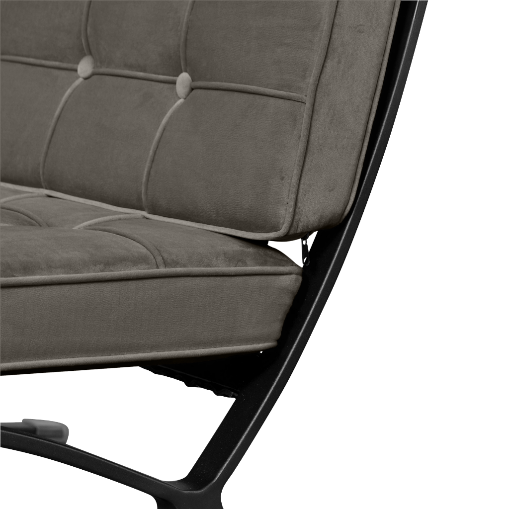Barcelona Chair Elegant Silver Velvet | Black Frame