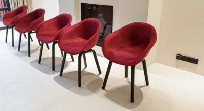 Velvet stoelen van Cavel Design